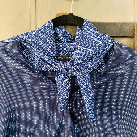 Tie Neck Blouse - Picture 3 of 4